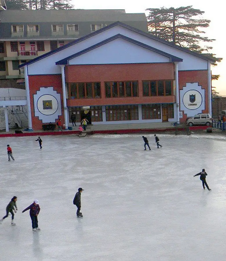 Visit the oldest ice skating rink in India at Lakkar Bazar, Shimla