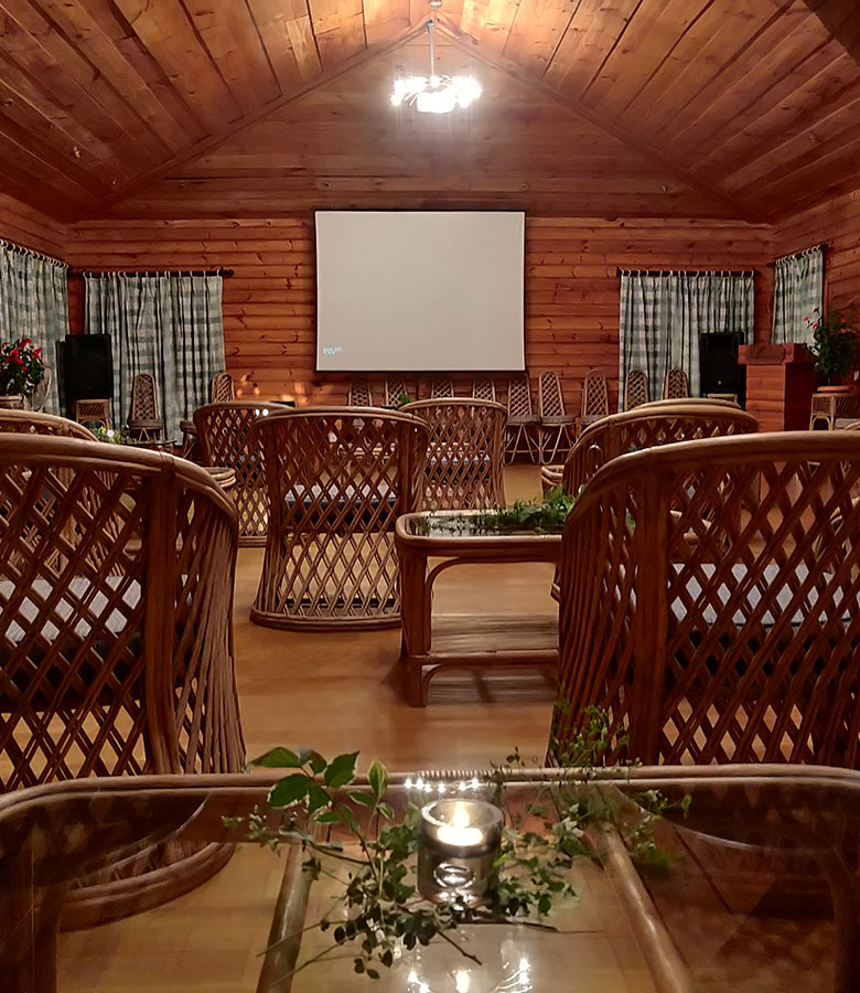 Leave an everlasting impression by organizing corporate events at the finest resort in Shimla